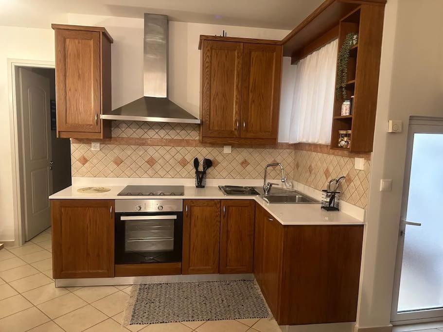 Seamplicity Cozy Apartment Ираклион Экстерьер фото
